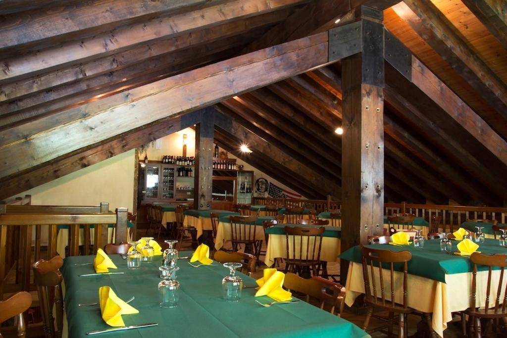 Hotel California Камполук Экстерьер фото